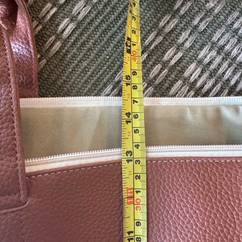 NWT GRAF GANTZ Tan and Cream Tote Bag - Picture 11 of 12